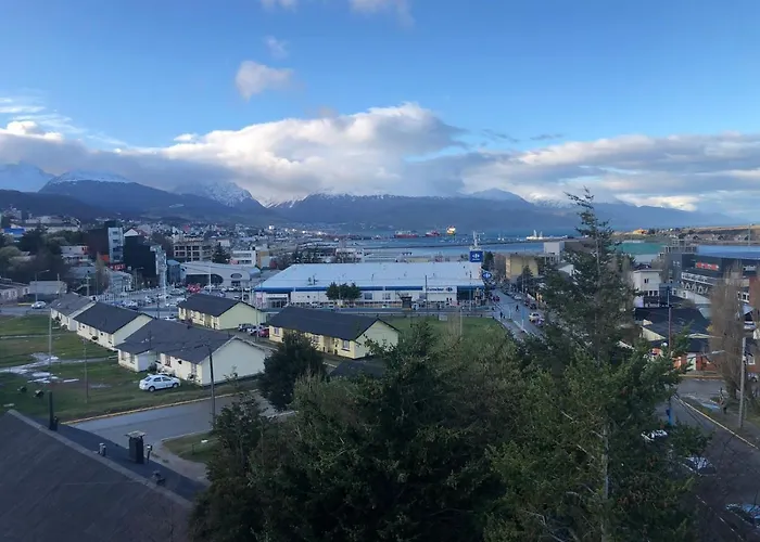 Debs Ushuaia